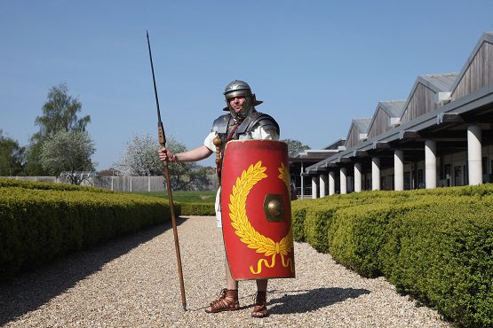 Roman-Fishbourne-Palace Cocktail making